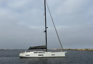 56' Dufour 2018