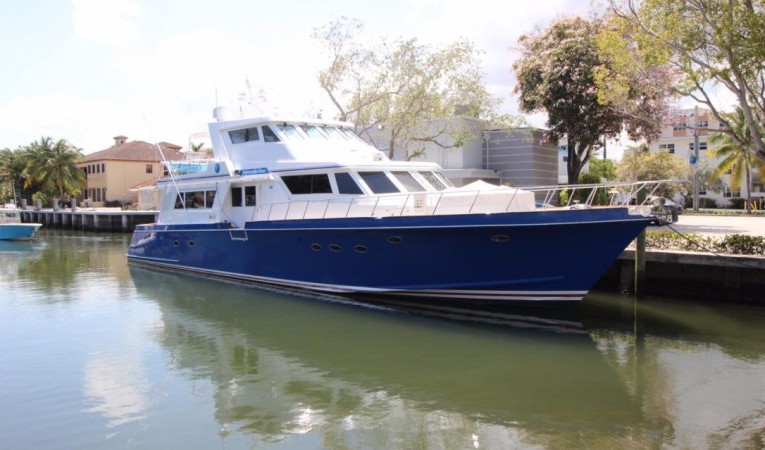 81 Huckins 81' Huckins