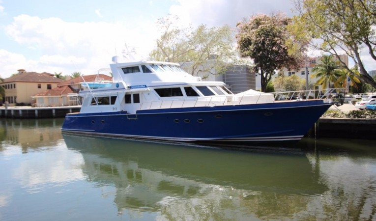 81 Huckins 81' Huckins