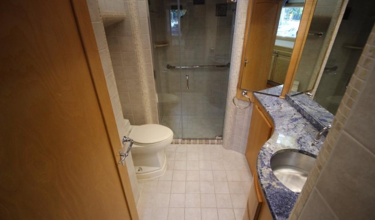 81 Huckins Master Head