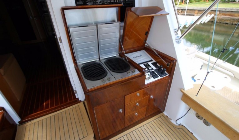 81 Huckins Helm Controls and grill