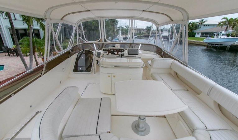 60 Viking FLYBRIDGE