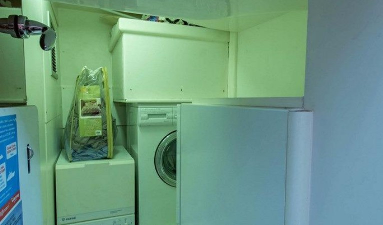 60 Viking UTILITY ROOM