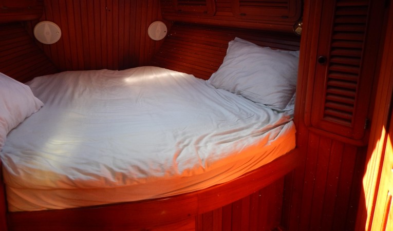 52 Hans Christian Forward cabin