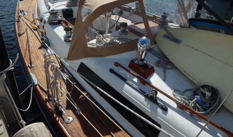 52 Hans Christian Side deck