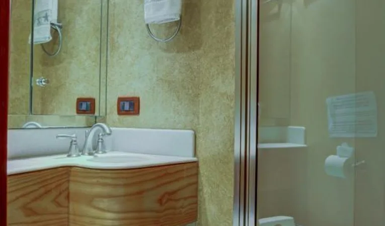 76 Palmer Johnson Guest Cabin Head w/Separate Shower