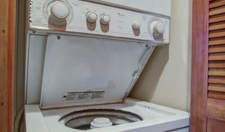 76 Palmer Johnson Washer/ Dryer