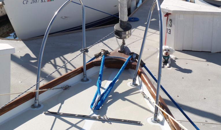 29 Columbia Yacht Bow and Furler