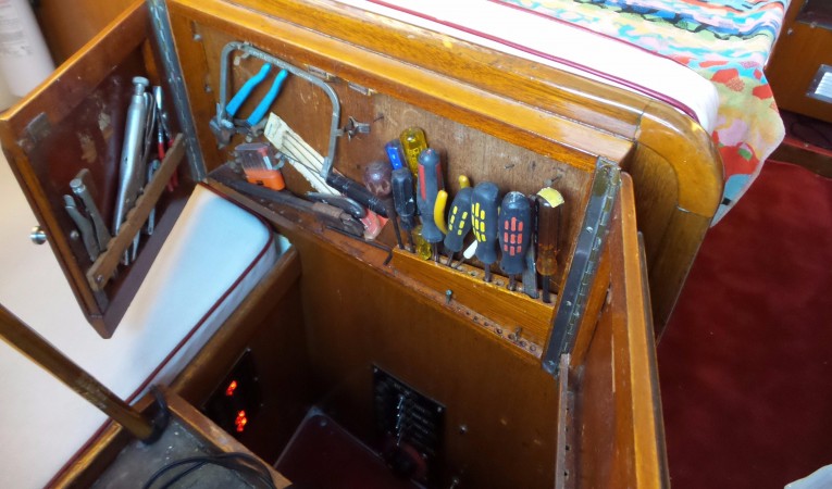 29 Columbia Yacht Tools