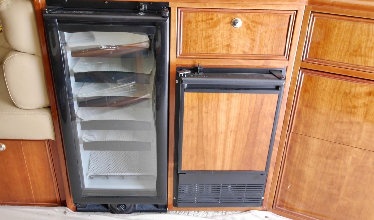 51 Riviera Wine Cooler and Ice Maker