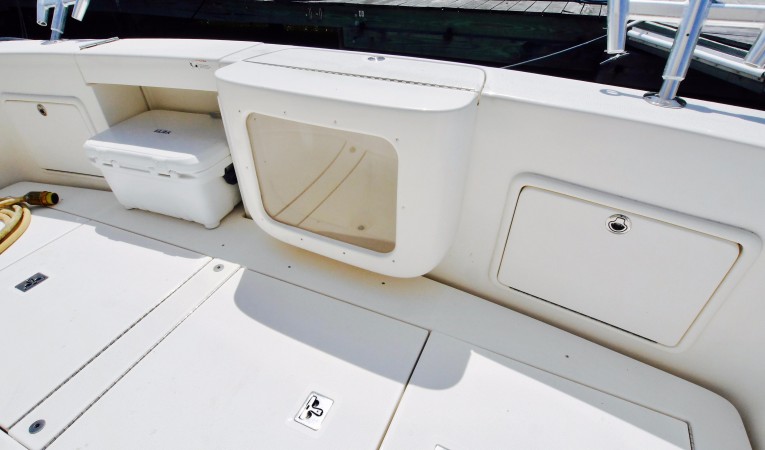 51 Riviera Transom Livewell and Tuna Door