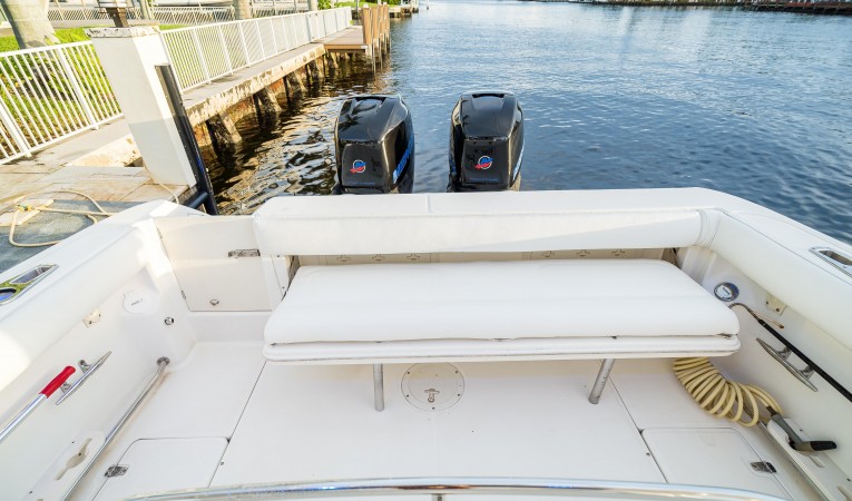 32 Boston Whaler 