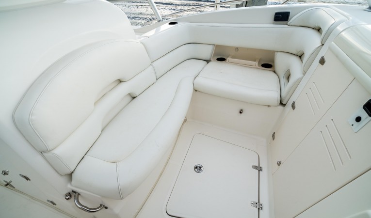 32 Boston Whaler 