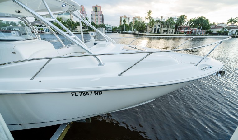 32 Boston Whaler 