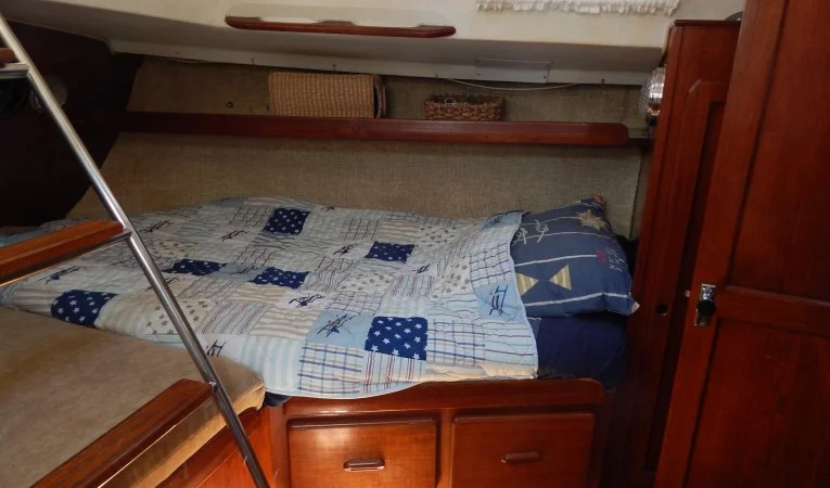 46 Morgan Aft stateroom-3