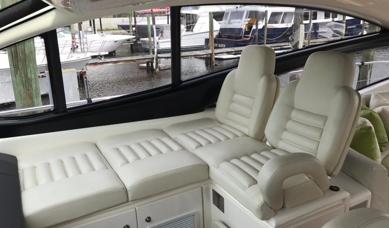 62 Pershing Helm Companion Seat and lounger
