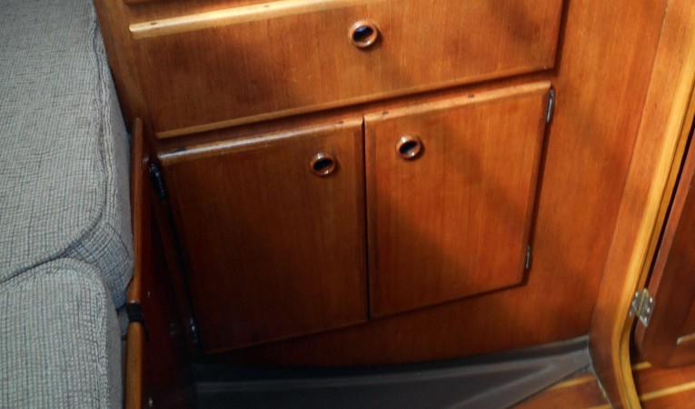 40 Pearson Forward stateroom storage