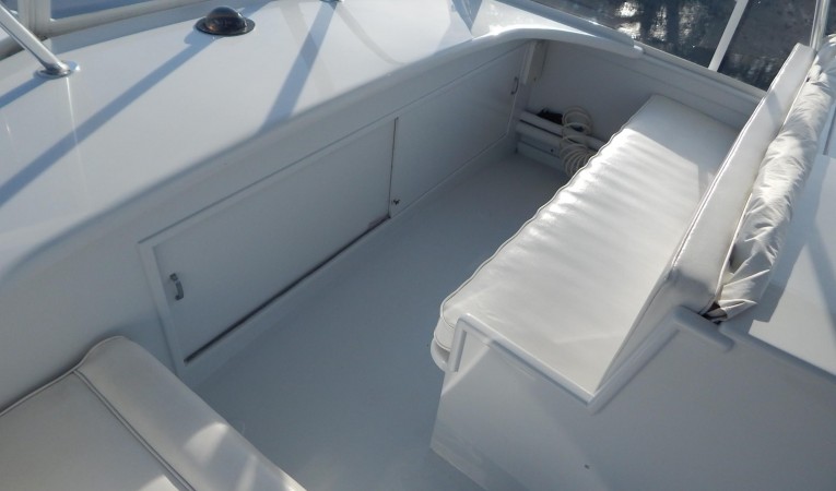 48 Whiticar Fwd Bench