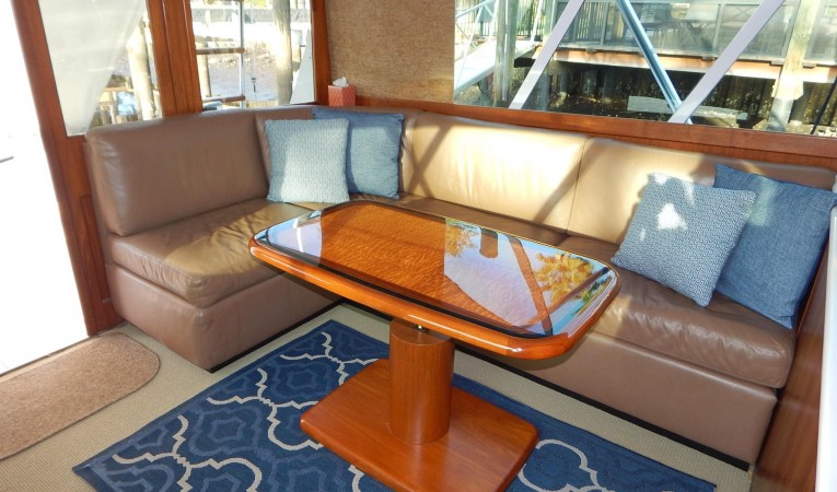 48 Whiticar Stbd Salon