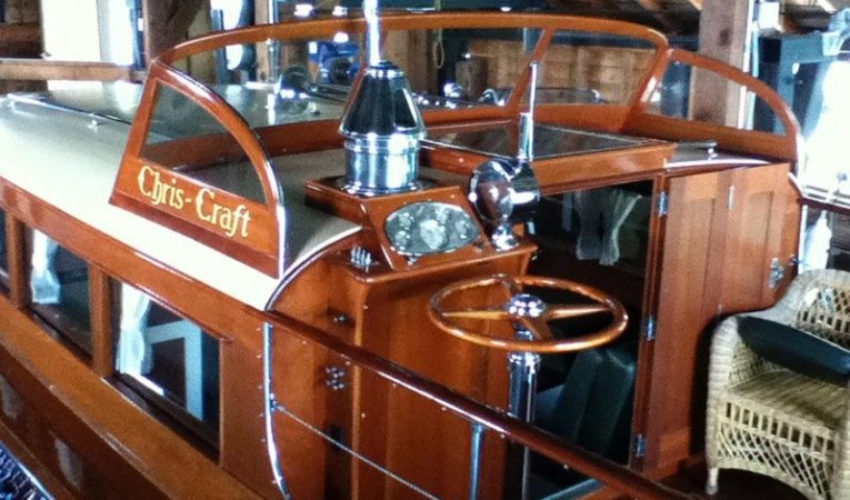 38 Chris-Craft 