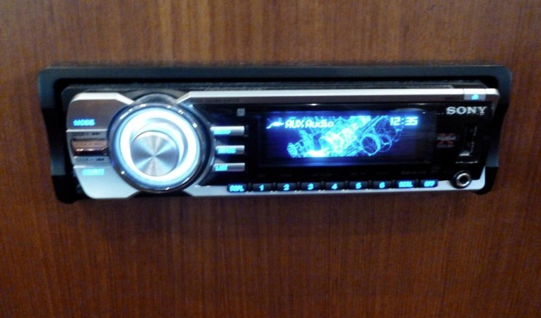 59 Grand Banks VIP Stereo