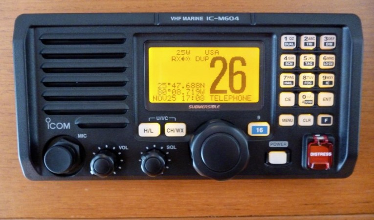 59 Grand Banks VHF