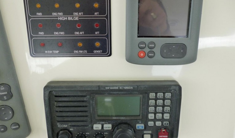 59 Grand Banks Flybridge Electronics