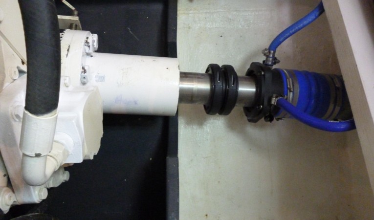 59 Grand Banks Engine Room