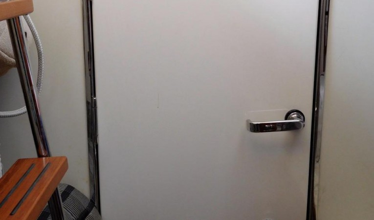 59 Grand Banks Crew Quarters Access to Engine Room