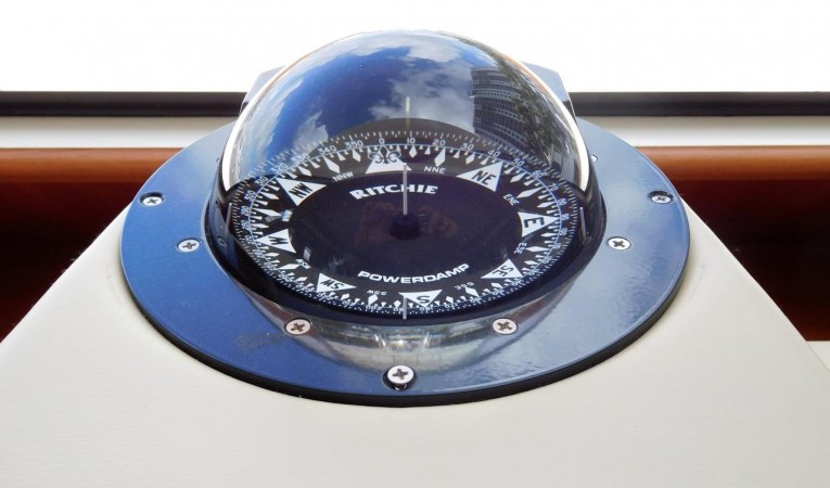 59 Grand Banks Compass