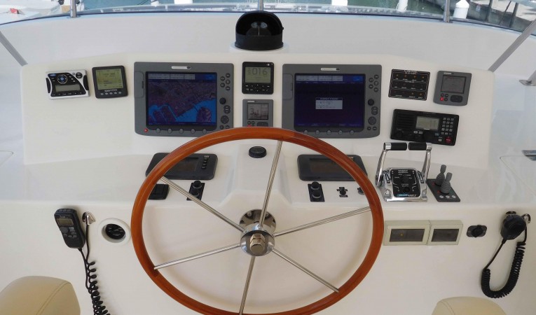 59 Grand Banks Flybridge Helm Console
