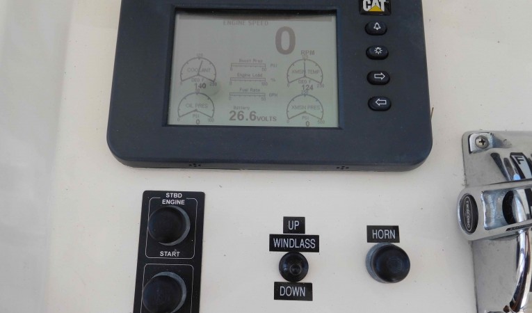 59 Grand Banks Flybridge Electronics