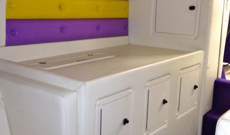 36 Apache Interior starboard side - Looking aft