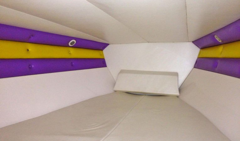 36 Apache Interior Forward v-berth