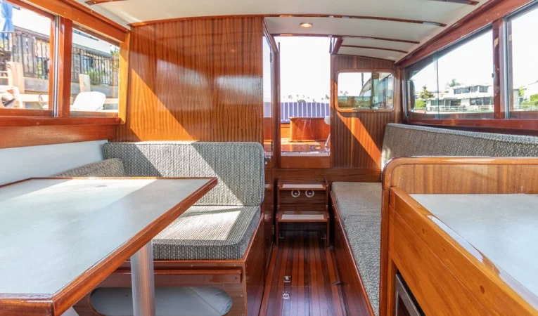 27 Chris-Craft 