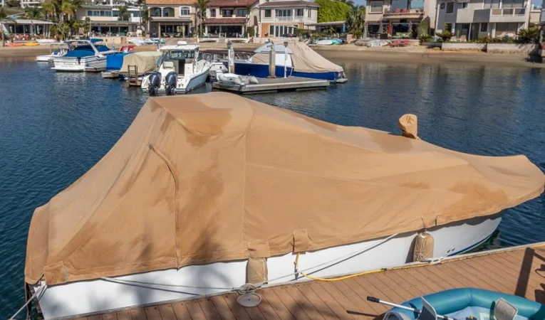 27 Chris-Craft 
