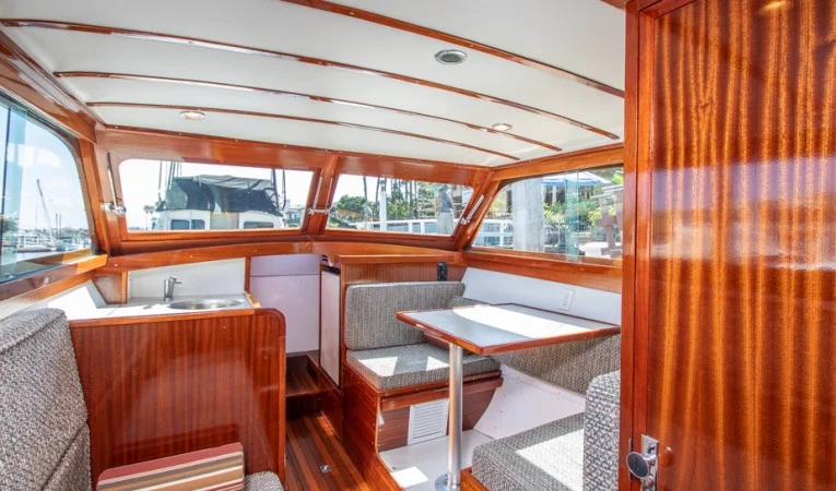 27 Chris-Craft 