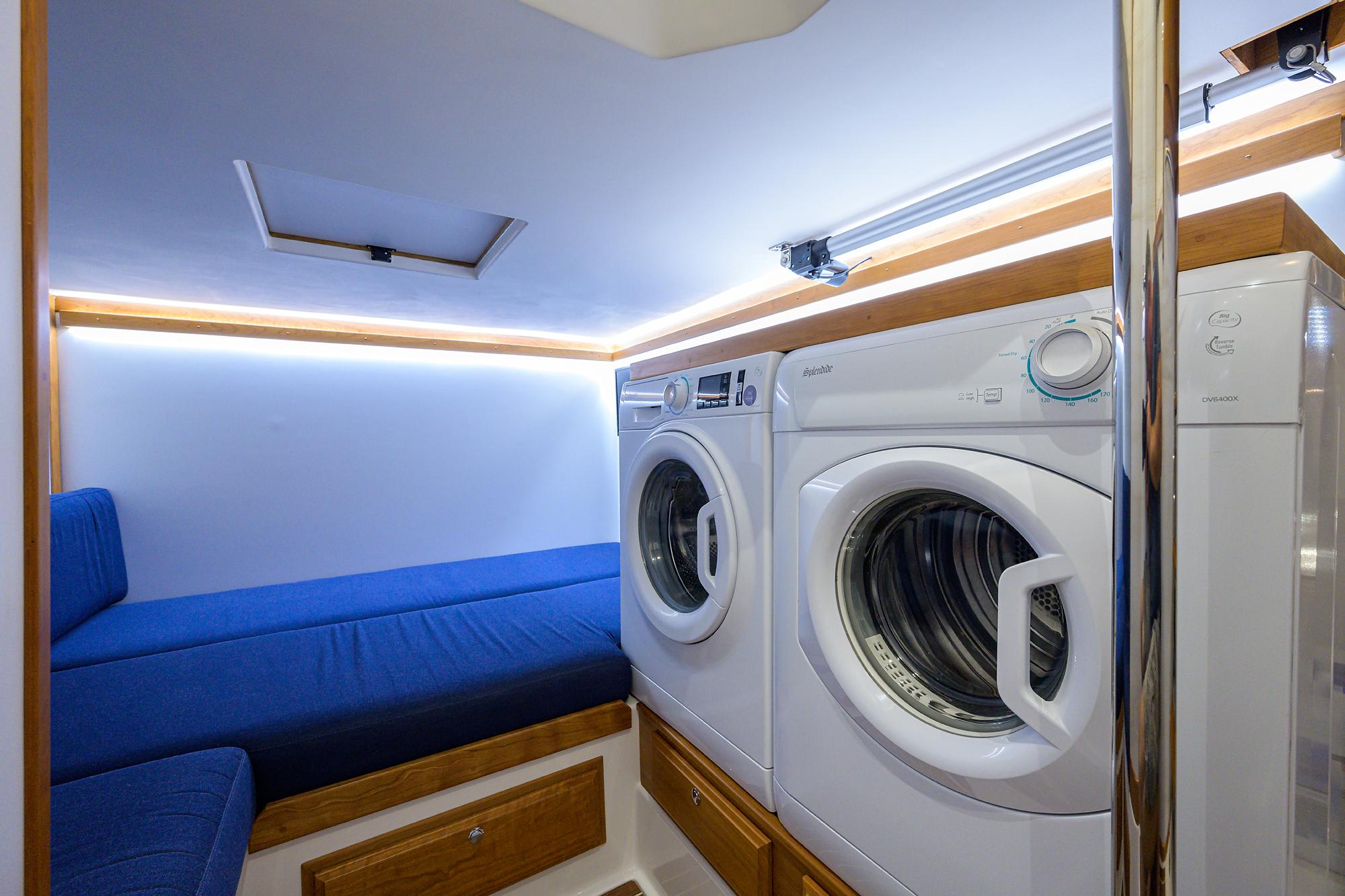 DV6400X Dryer - Splendide Laundry Centers