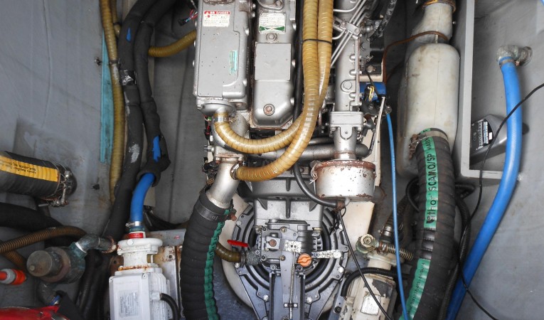 47 Lagoon port engine room