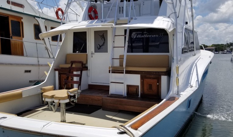 53 Hatteras Cockpit