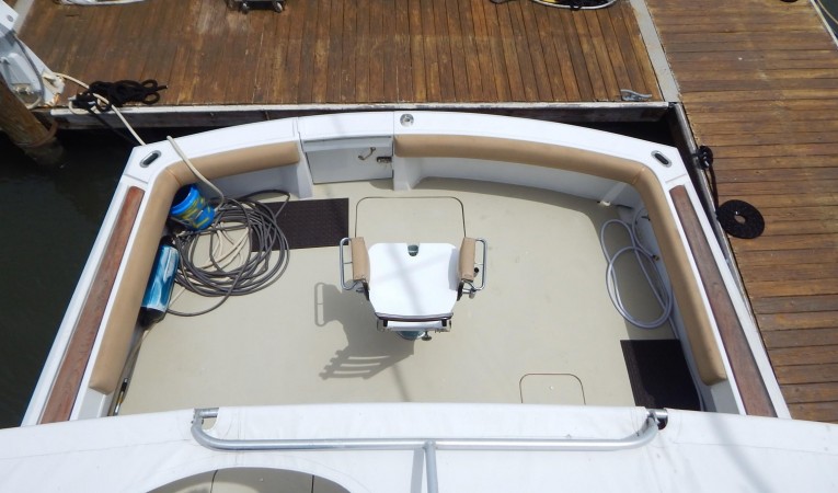 53 Hatteras Cockpit