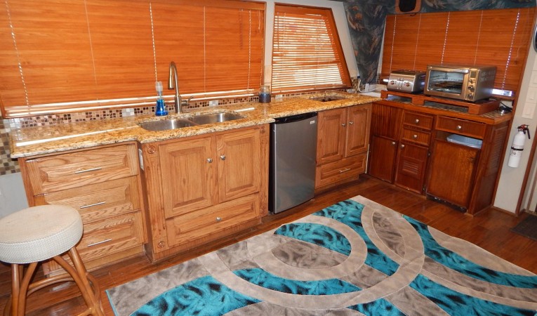 53 Hatteras Galley