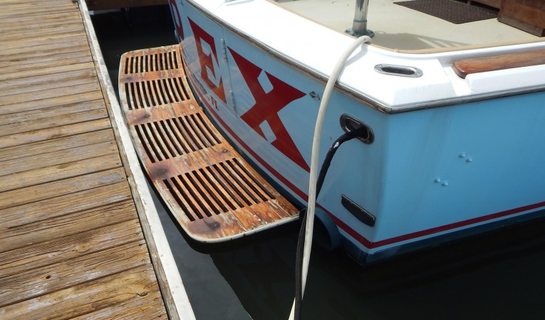 53 Hatteras Platform