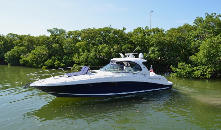 44 Sea Ray 