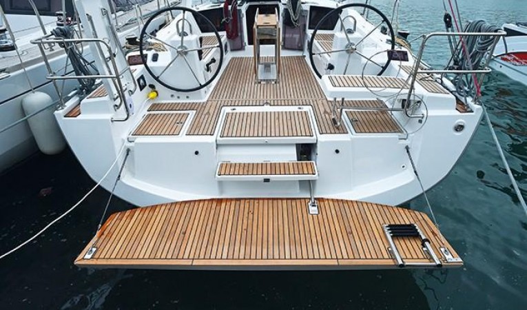 41 Beneteau Sister Ship - Open transom