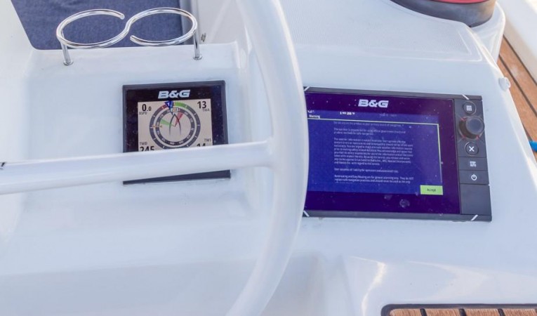 41 Beneteau Starboard Instruments