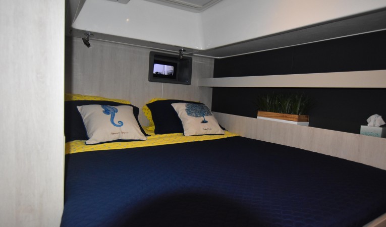 51 Leopard Port Forward cabin