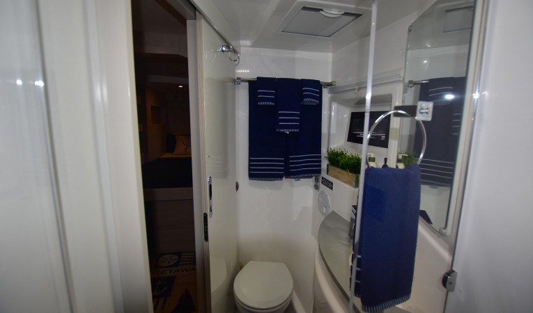 51 Leopard All heads have stall showers