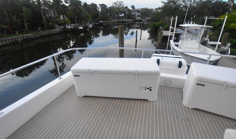 51 Leopard Extra freezers and seating on Flybridge