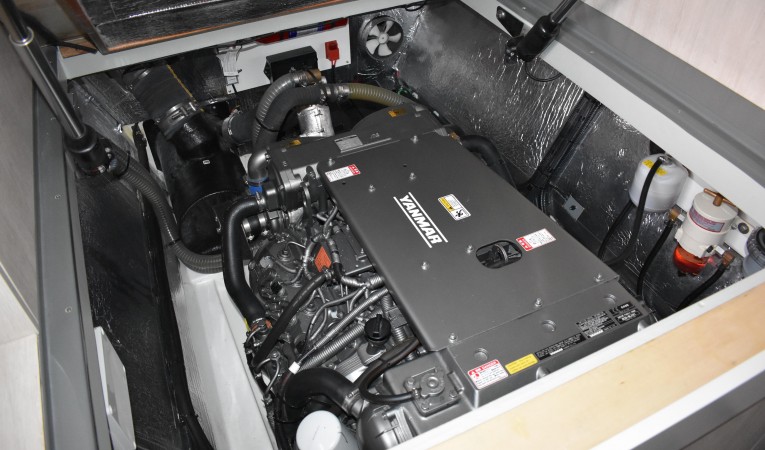 51 Leopard Easy engine access